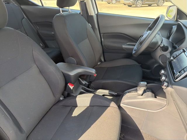 Certified 2025 Nissan Kicks Play S image 15