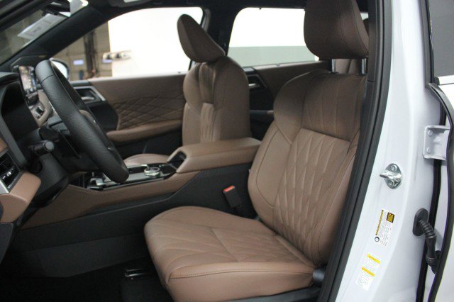 New 2026 Mitsubishi Outlander SEL image 7