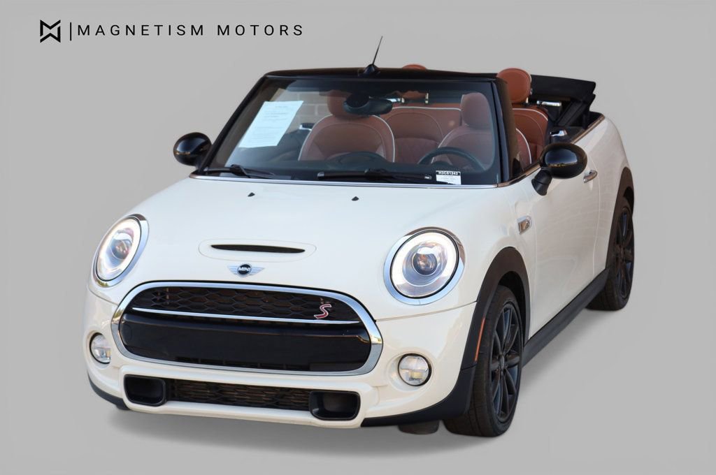 Used 2017 MINI Cooper S image 9
