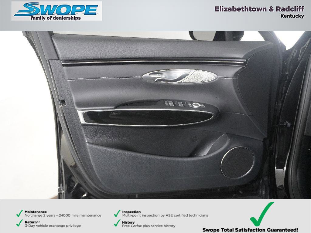 Used 2024 Genesis GV70 2.5T AWD/4WD image 13