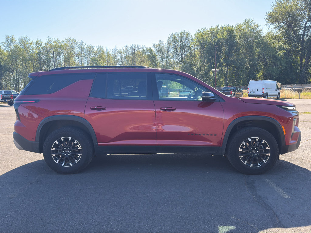 Used 2024 Chevrolet Traverse Z71 w/ Enhanced Driving Package AWD/4WD image 8