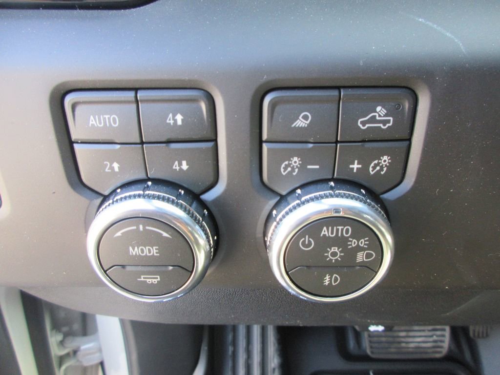 New 2026 GMC Sierra 3500 AT4 w/ AT4 Premium Plus Package AWD/4WD image 16