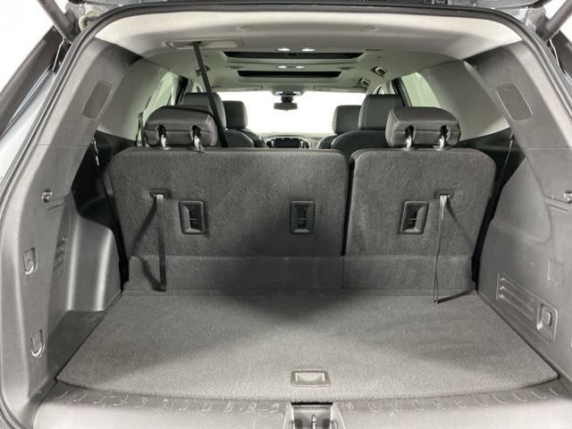 Used 2020 Chevrolet Traverse RS w/ LPO, 'HIT The Road' Package AWD/4WD image 31
