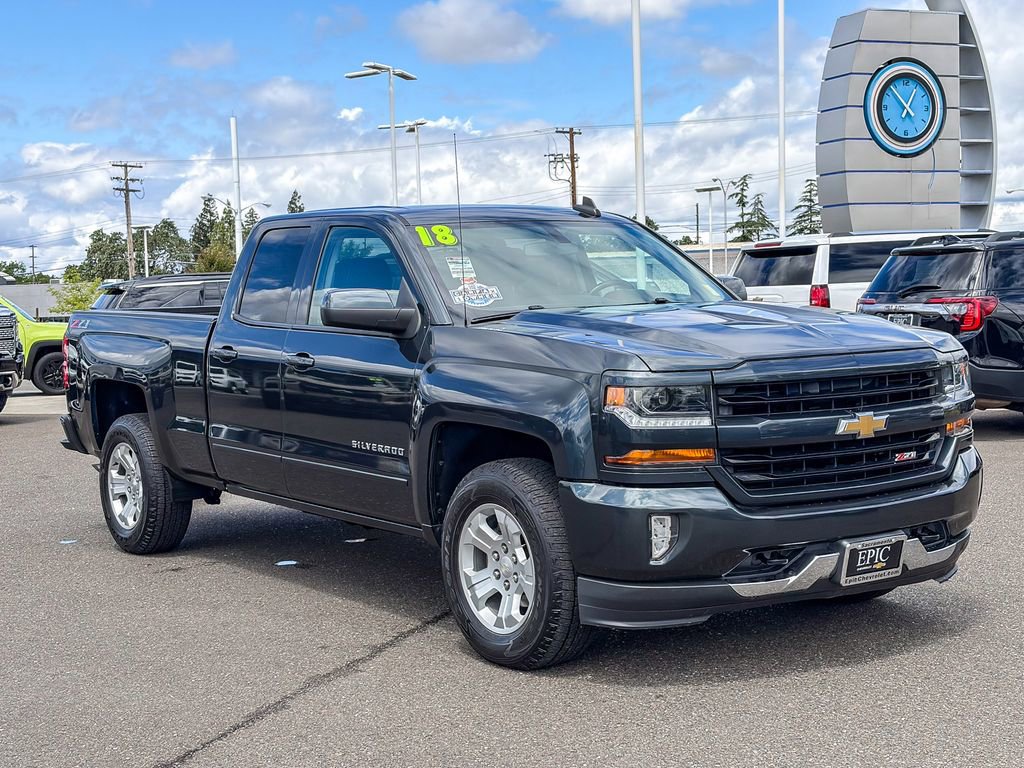 Used 2018 Chevrolet Silverado 1500 LT w/ All Star Edition AWD/4WD image 5