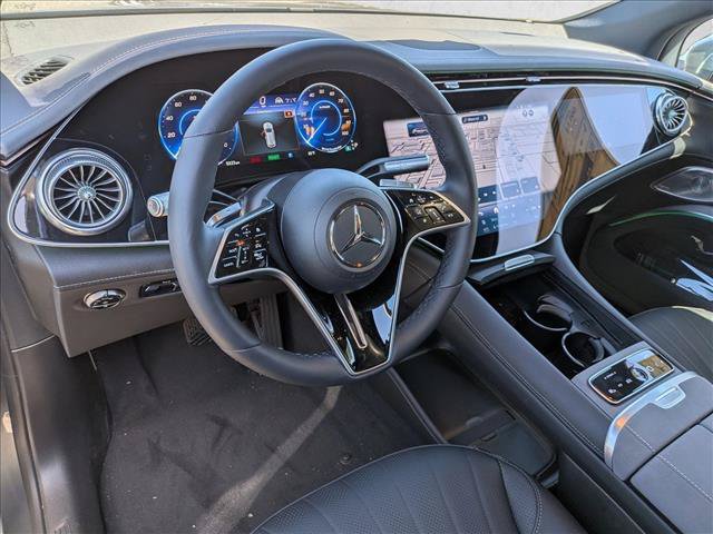New 2026 Mercedes-Benz EQS 400 4MATIC SUV image 3