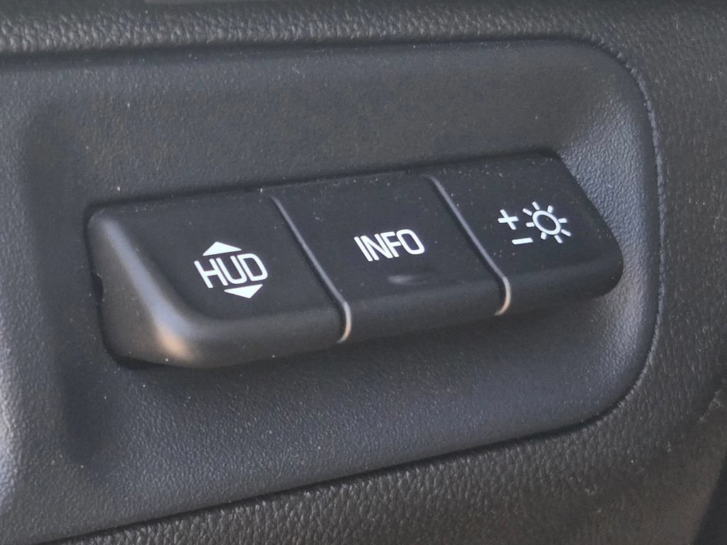 Used 2023 GMC Acadia Denali FWD image 15