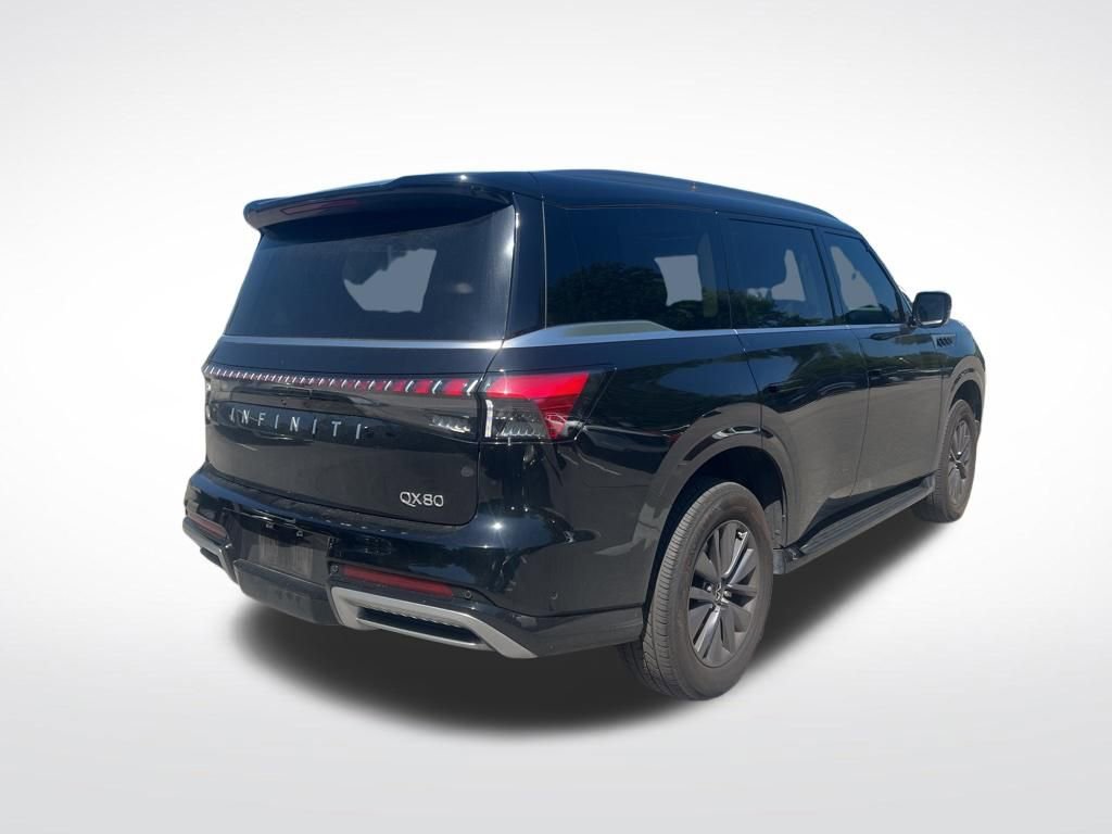 Used 2025 INFINITI QX80 Pure image 3