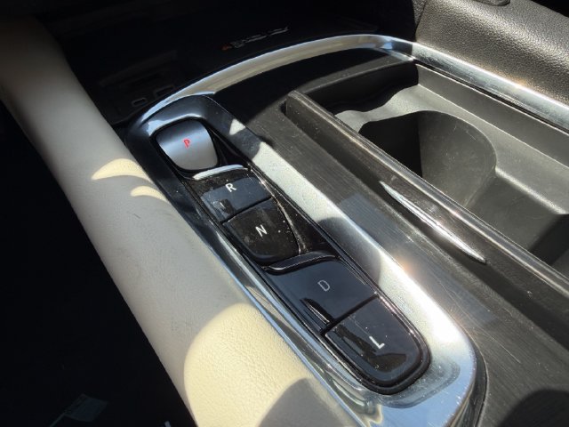 Used 2023 Buick Enclave Essence w/ Experience Buick Package FWD image 21