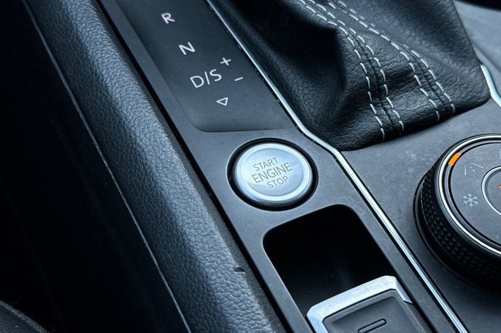 Used 2021 Volkswagen Atlas SE w/ Panoramic Sunroof Package image 20