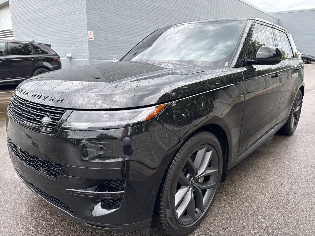 Used 2024 Land Rover Range Rover Sport SE AWD/4WD image 1
