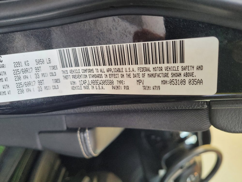 Used 2014 Jeep Cherokee Sport FWD image 33
