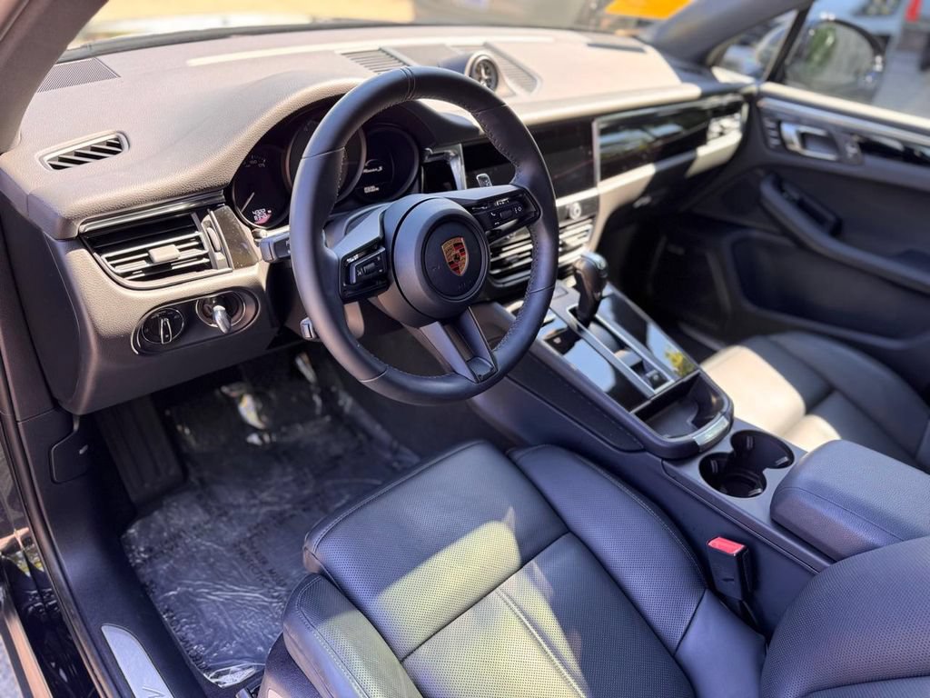 Used 2026 Porsche Macan S AWD/4WD image 13