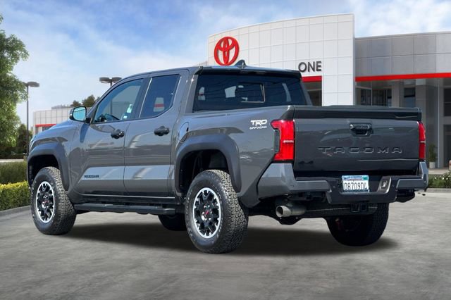 Certified 2024 Toyota Tacoma TRD Off-Road w/ TRD Off Road Upgrade Package AWD/4WD image 7
