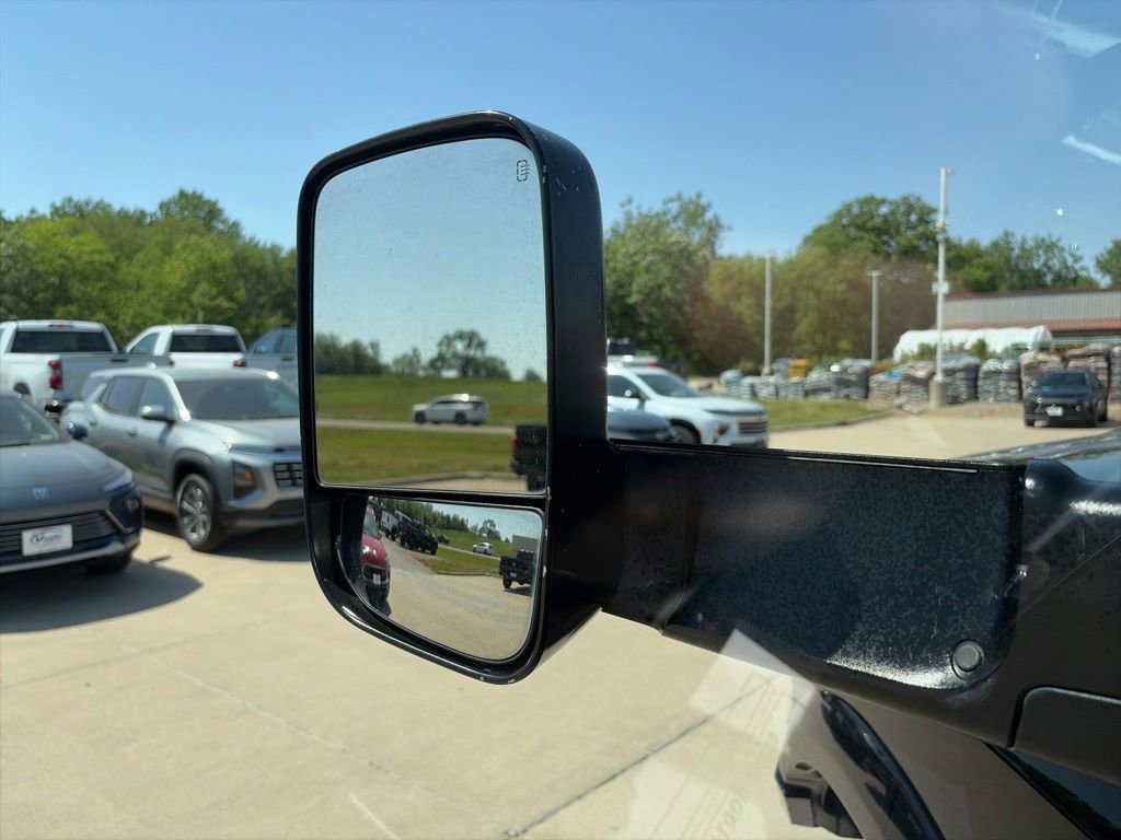 Used 2014 RAM 2500 Limited AWD/4WD image 17