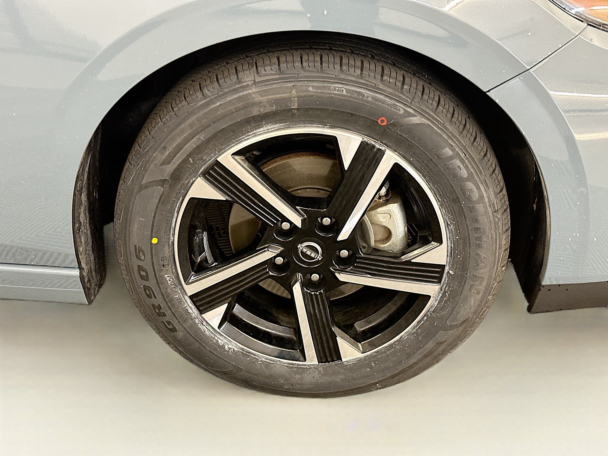 Used 2024 Nissan Sentra SV FWD image 34