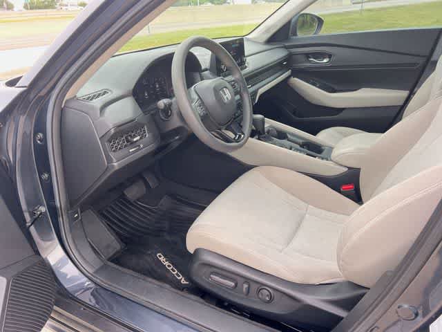 Used 2023 Honda Accord EX image 3