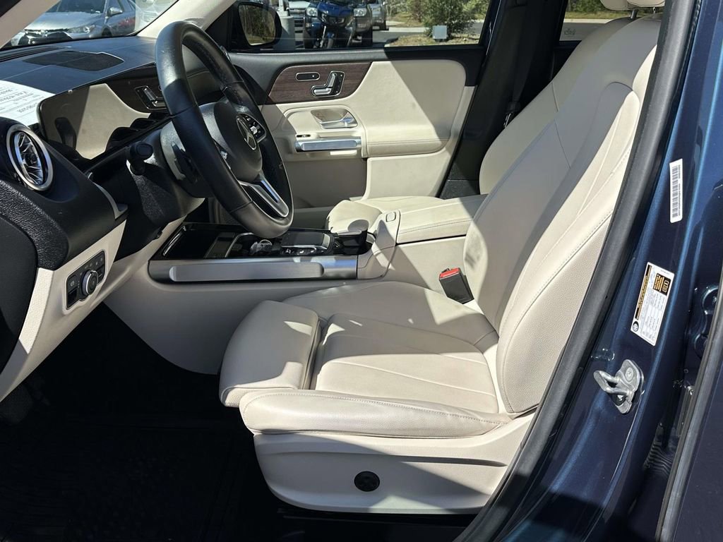 Used 2023 Mercedes-Benz GLB 250 image 4