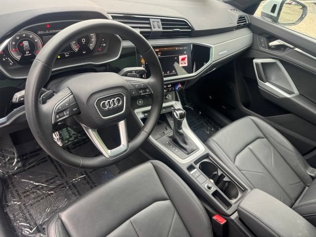 Used 2023 Audi Q3 2.0T Premium Plus AWD/4WD image 18