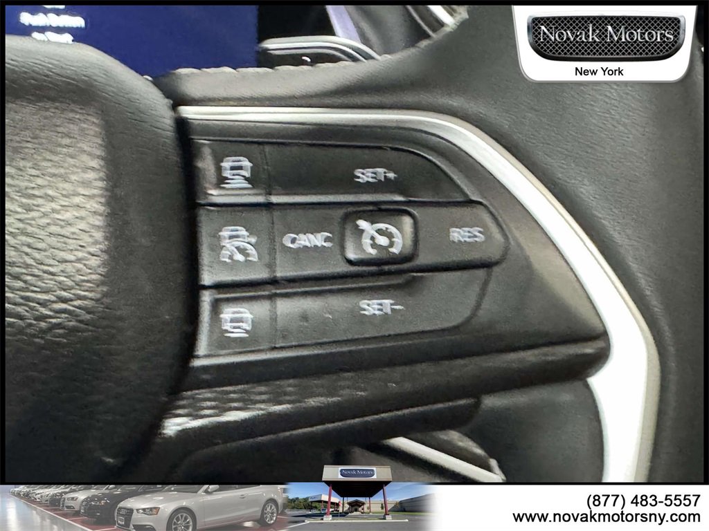 Used 2023 Jeep Grand Cherokee Altitude image 18