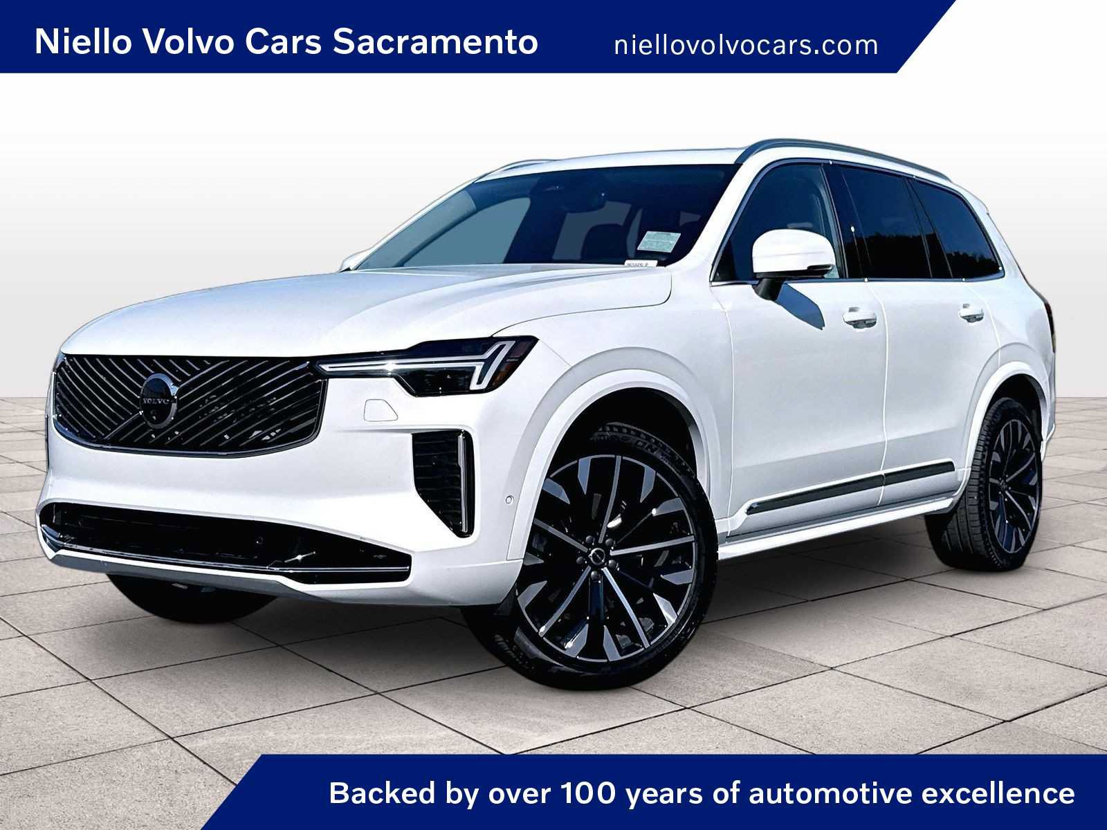 Used 2026 Volvo XC90 B5 Plus w/ Protection Package AWD/4WD image 1
