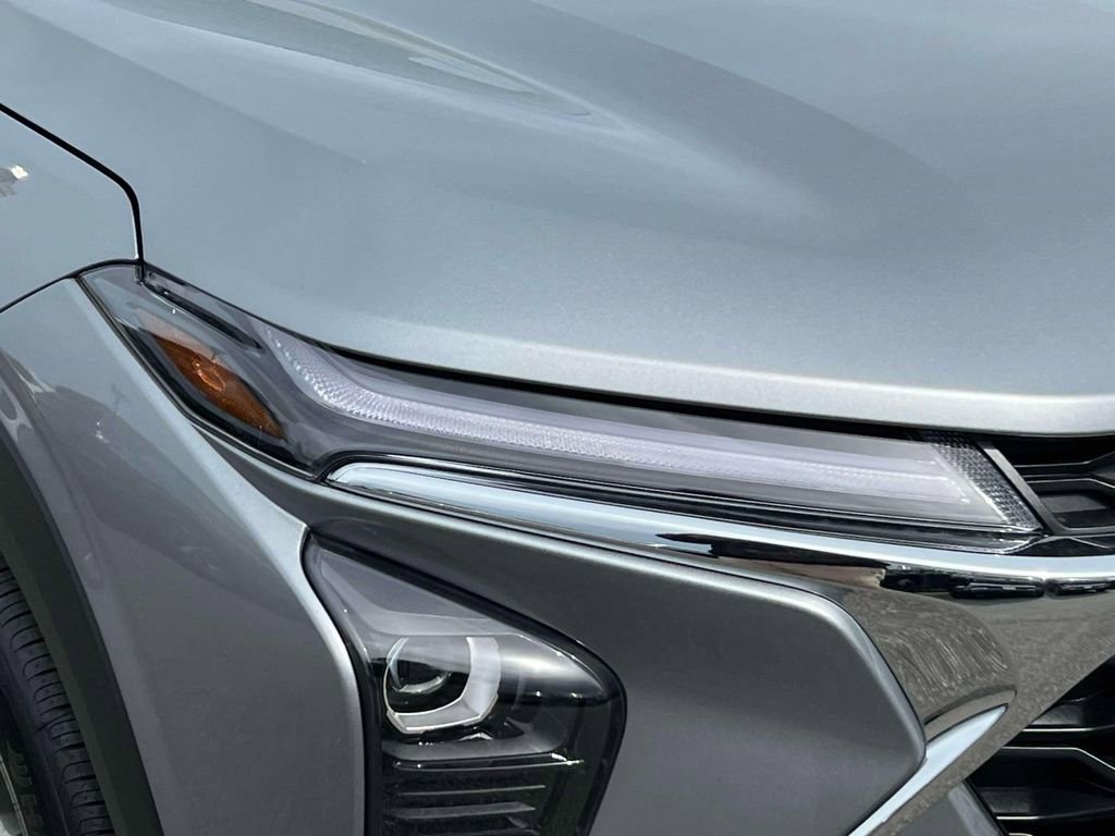 New 2026 Chevrolet Trax LT w/ Driver Confidence Package FWD image 7