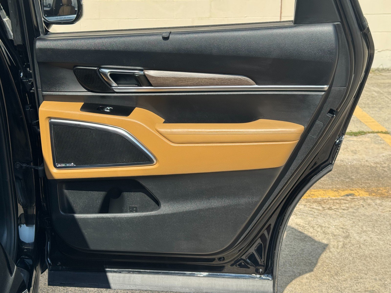 Used 2020 Kia Telluride SX w/ Towing Package FWD image 47