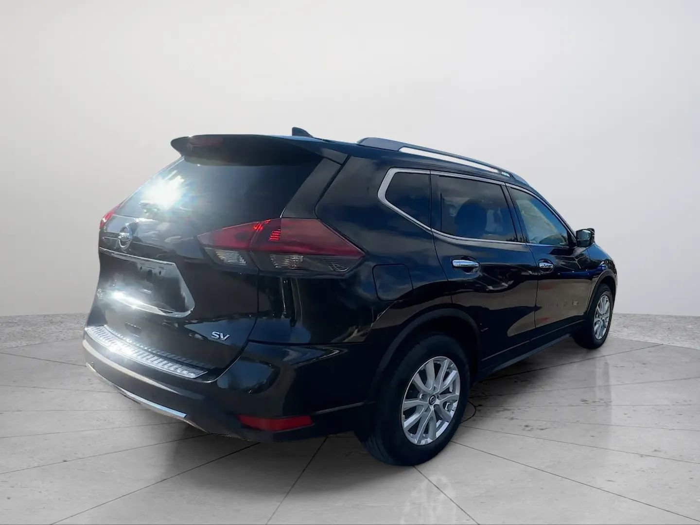 Used 2019 Nissan Rogue SV AWD/4WD image 5