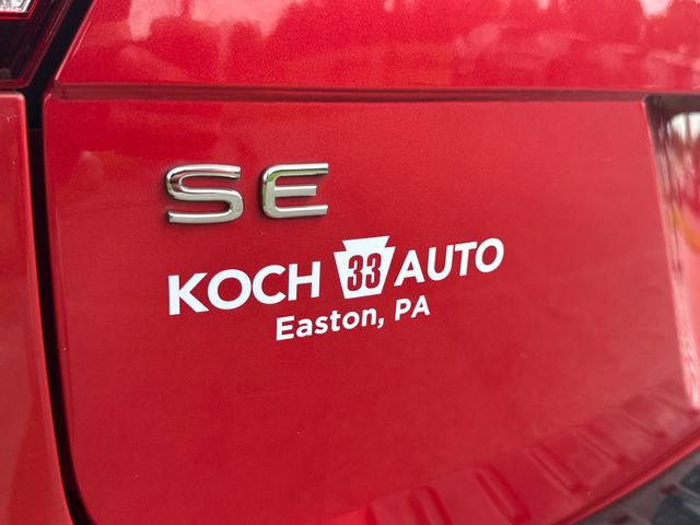 Used 2022 Volkswagen Tiguan SE AWD/4WD image 17