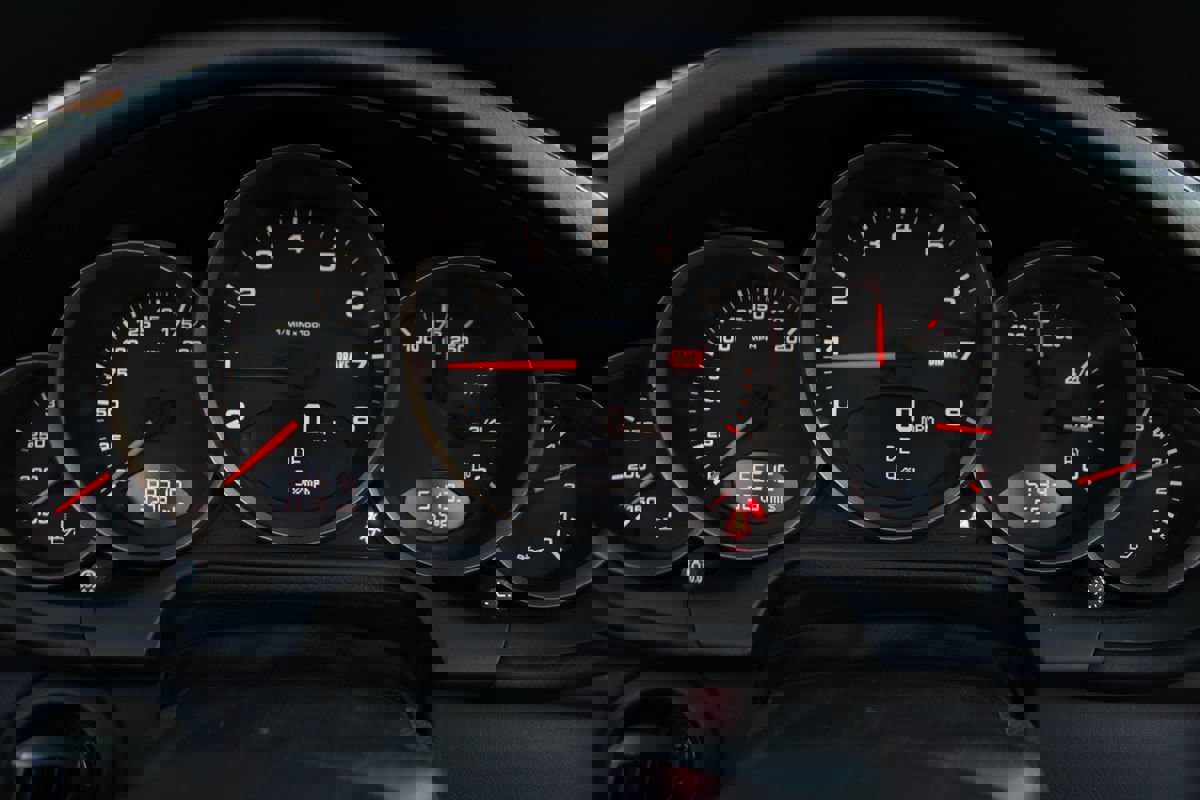 Used 2005 Porsche 911 Carrera image 24