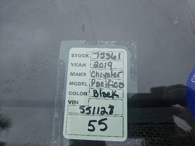 Used 2019 Chrysler Pacifica Limited w/ S Appearance Package FWD image 15