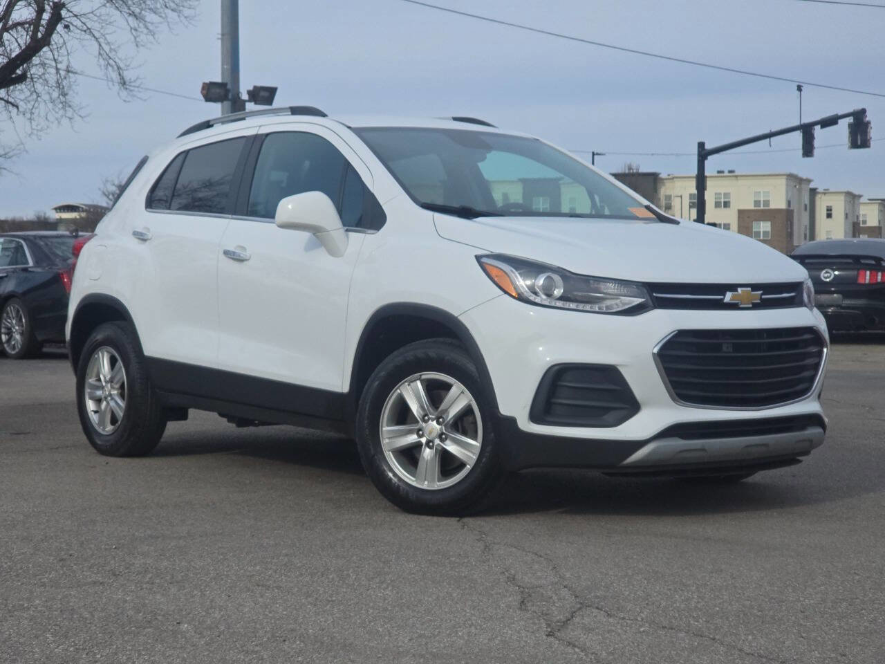 Used 2018 Chevrolet Trax LT w/ LT Convenience Package image 1
