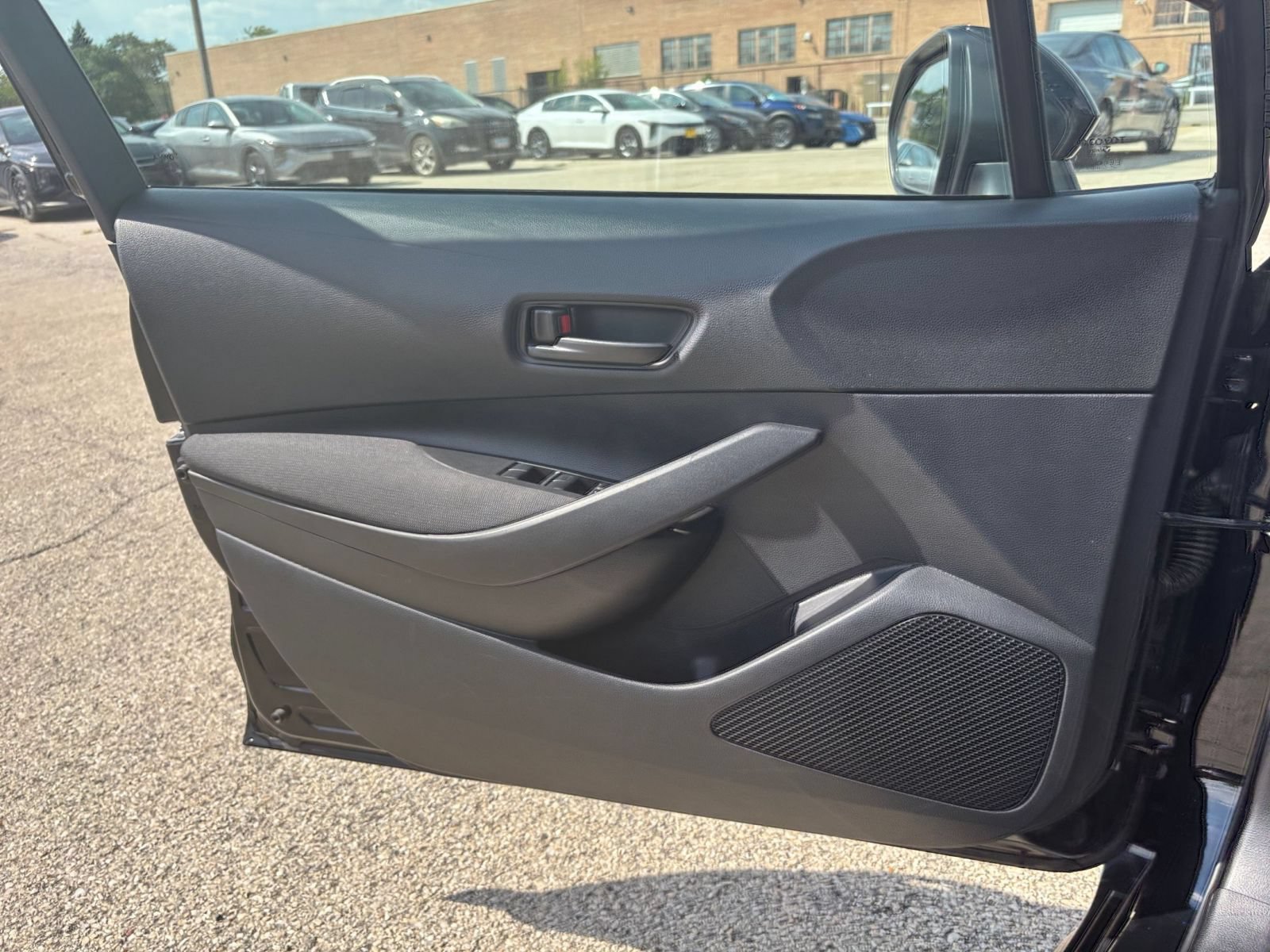 Used 2025 Toyota Corolla LE FWD image 18