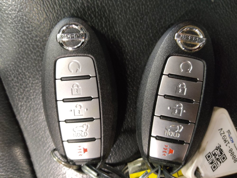 Used 2018 Nissan Pathfinder SL AWD/4WD image 32