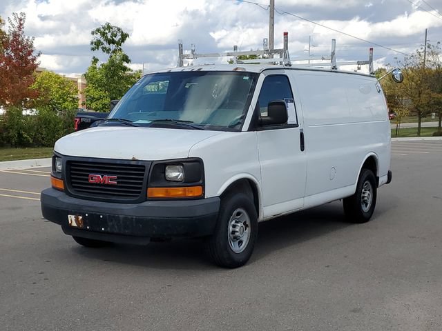 Used 2008 GMC Savana 3500 RWD image 2