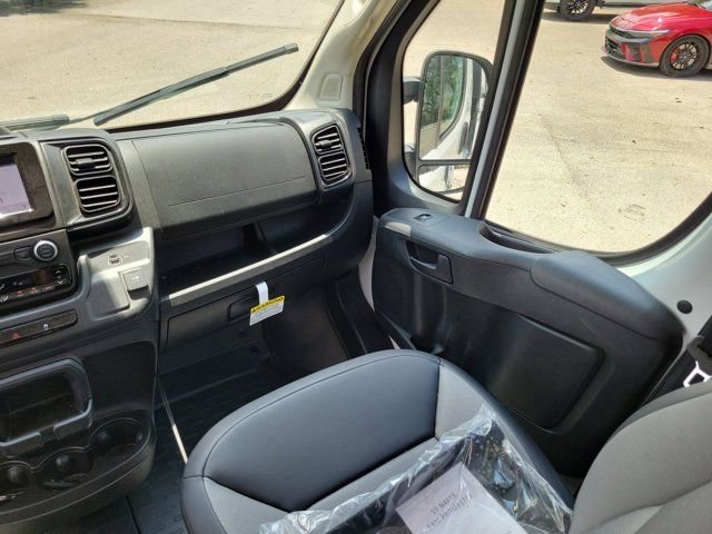Used 2026 RAM ProMaster 2500 w/ Convenience Group FWD image 21