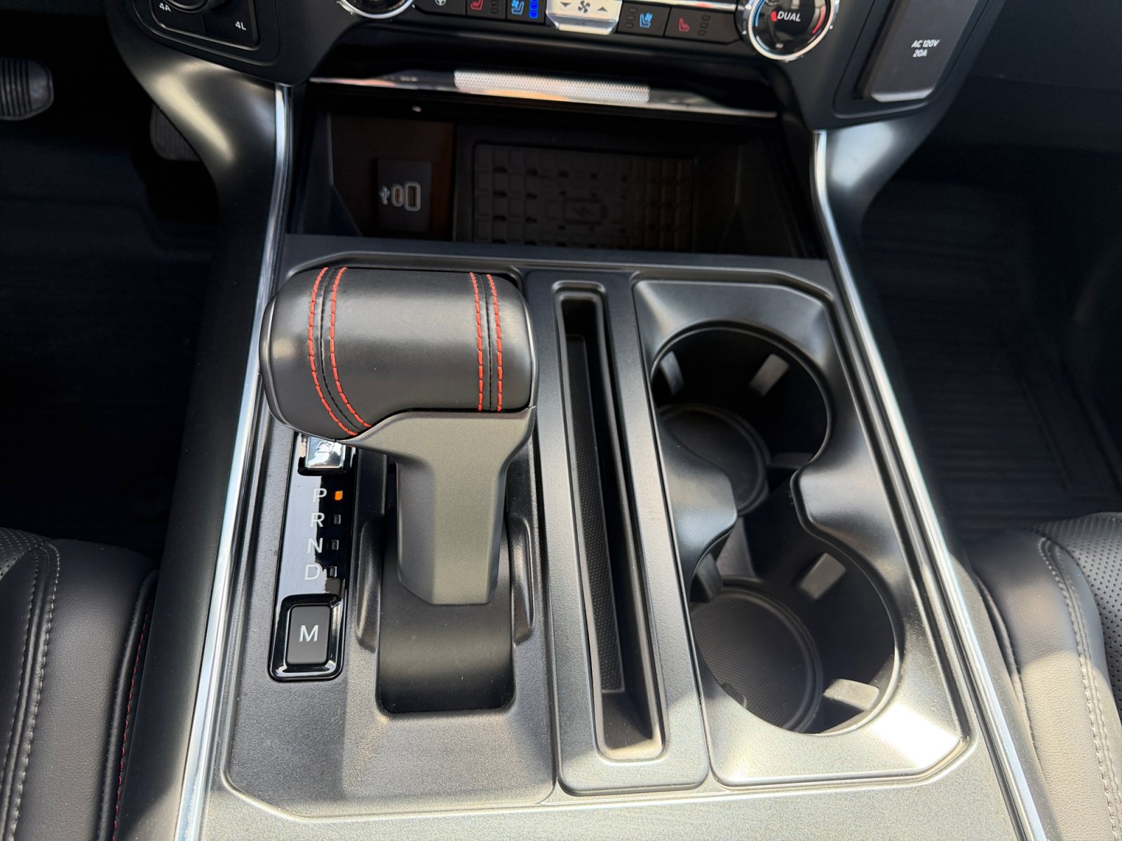 Used 2025 Ford F150 Raptor AWD/4WD image 26