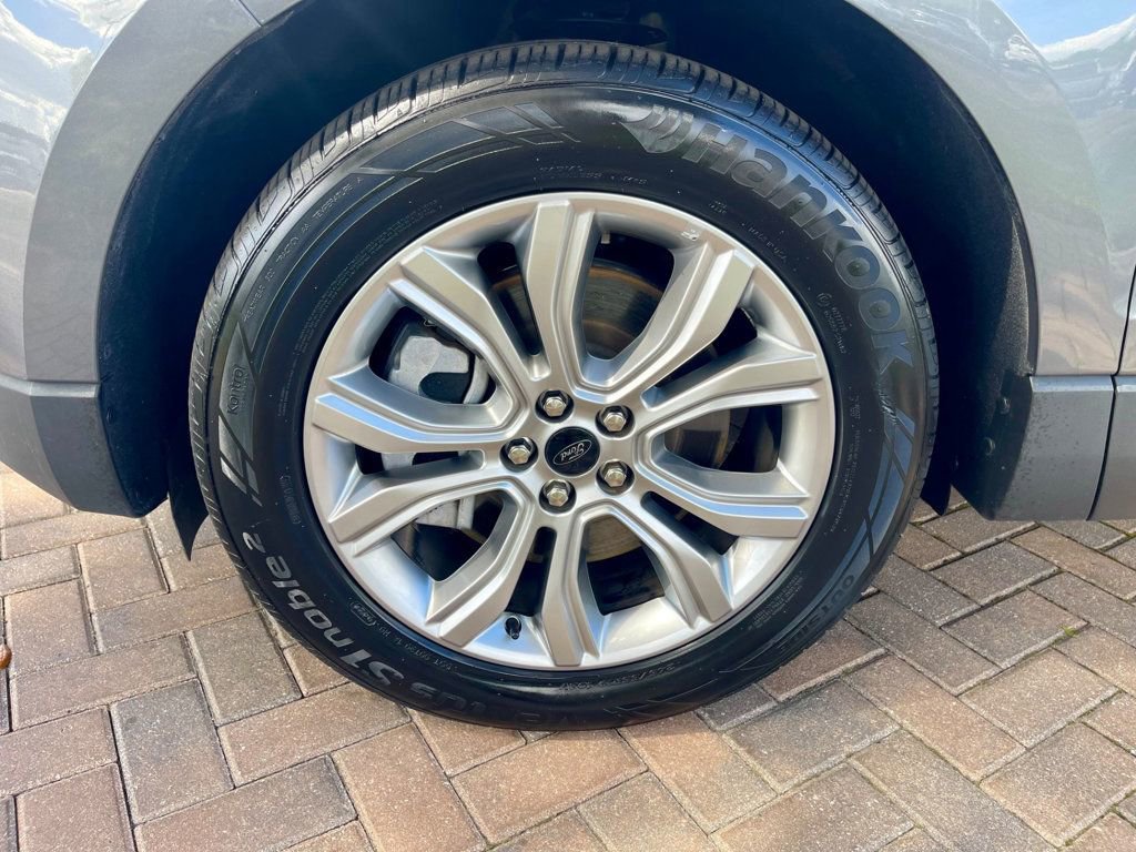 Used 2024 Ford Edge Titanium AWD/4WD image 9