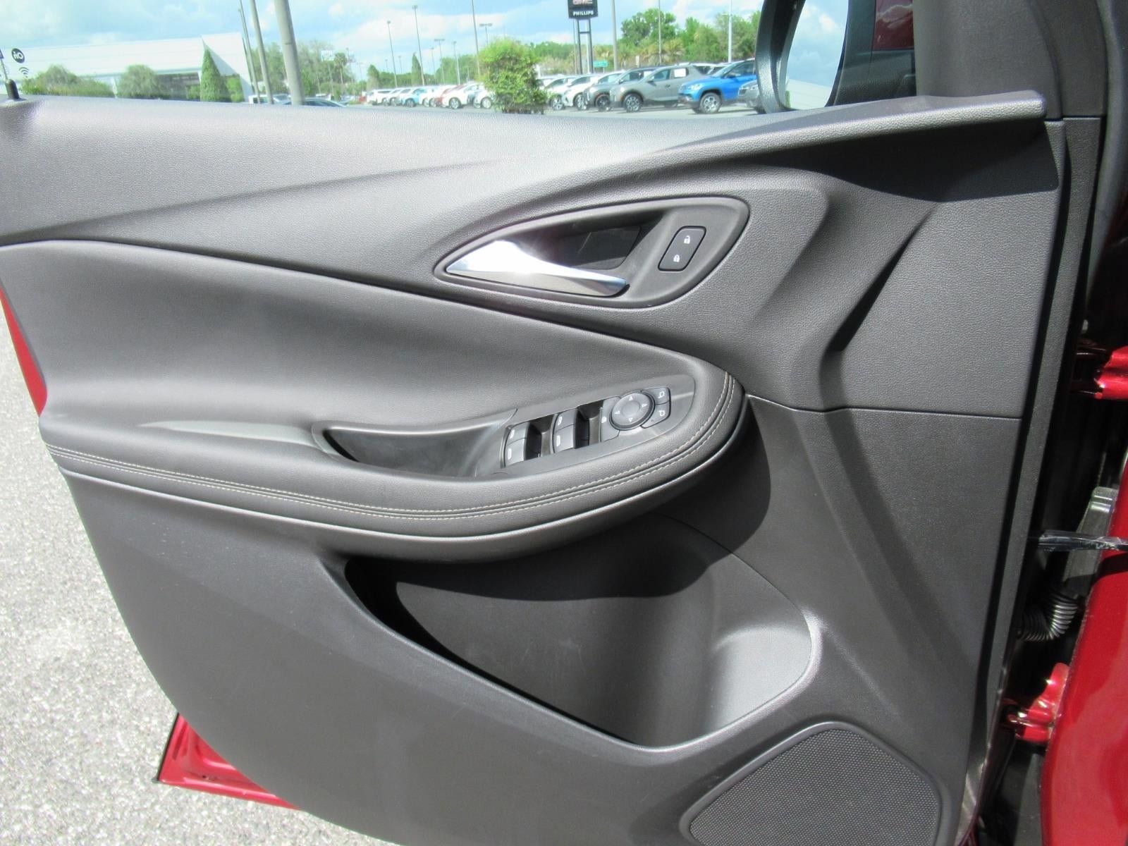 Used 2023 Buick Encore GX Select w/ Safety Package II FWD image 19