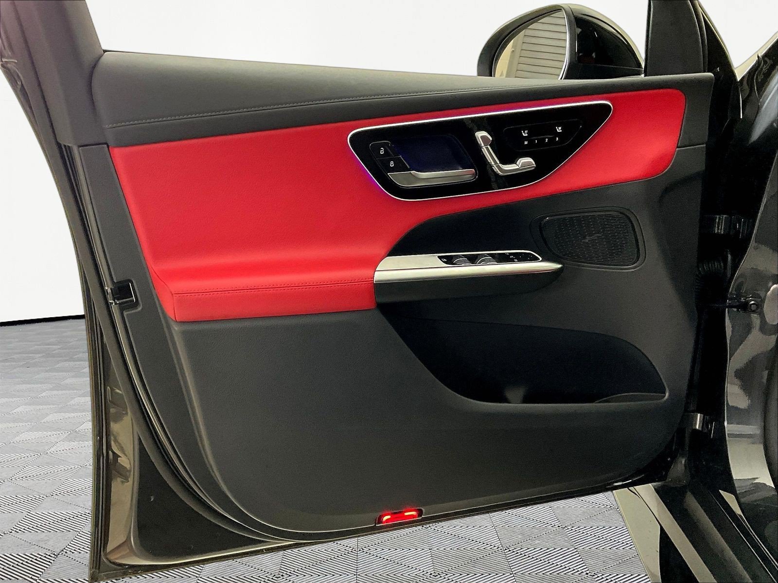 Certified 2025 Mercedes-Benz GLC 43 AMG 4MATIC image 20