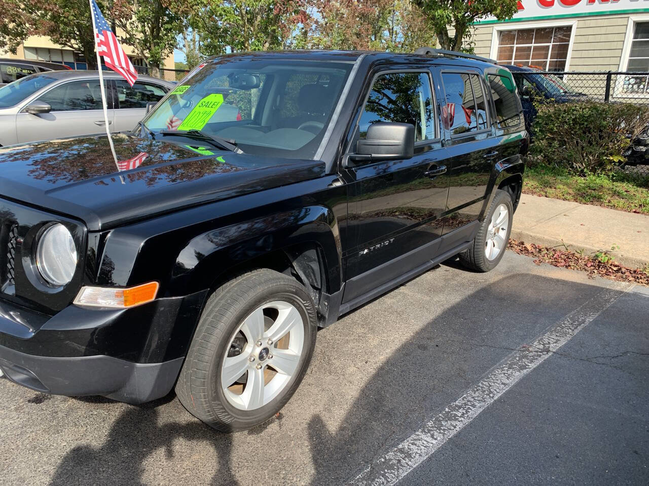 Used 2016 Jeep Patriot Latitude AWD/4WD image 10