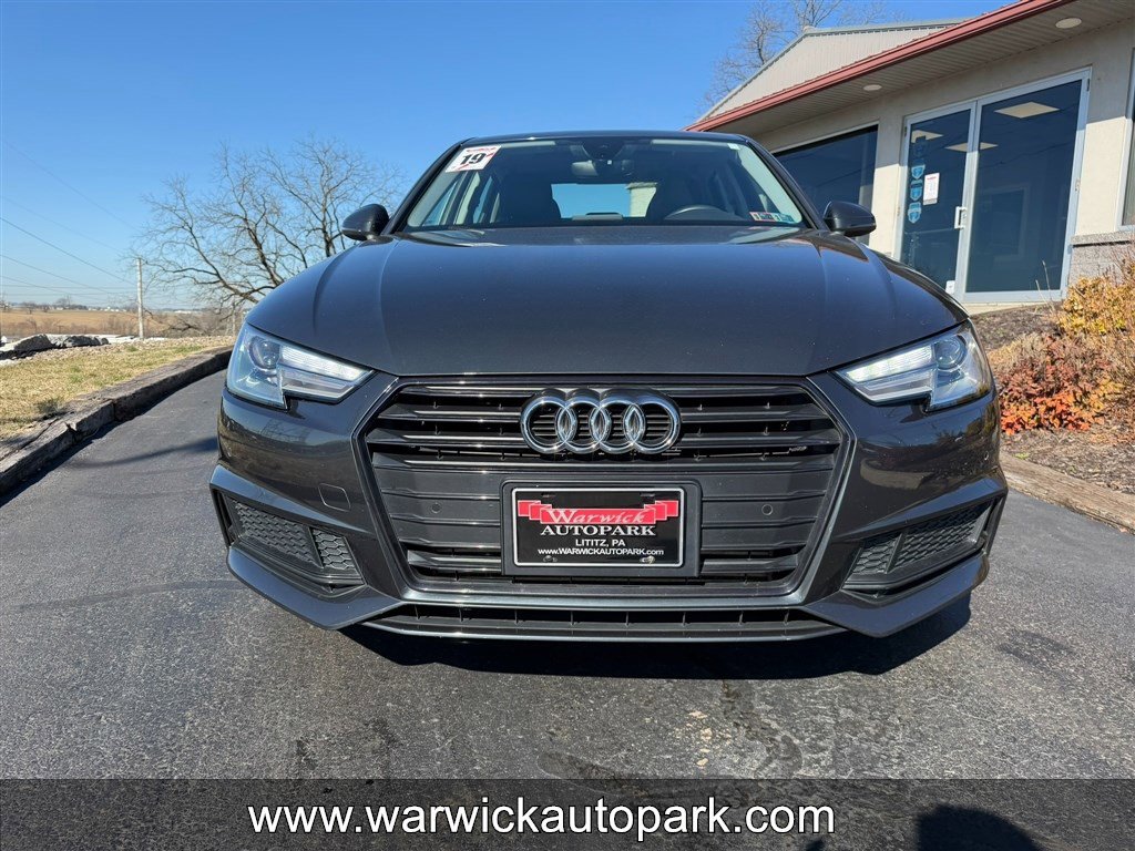 Used 2019 Audi A4 2.0T Premium image 2