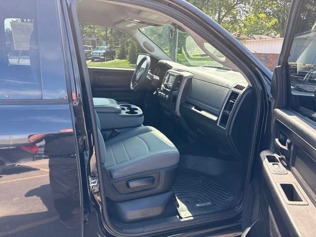 Used 2019 RAM 1500 Express AWD/4WD image 6