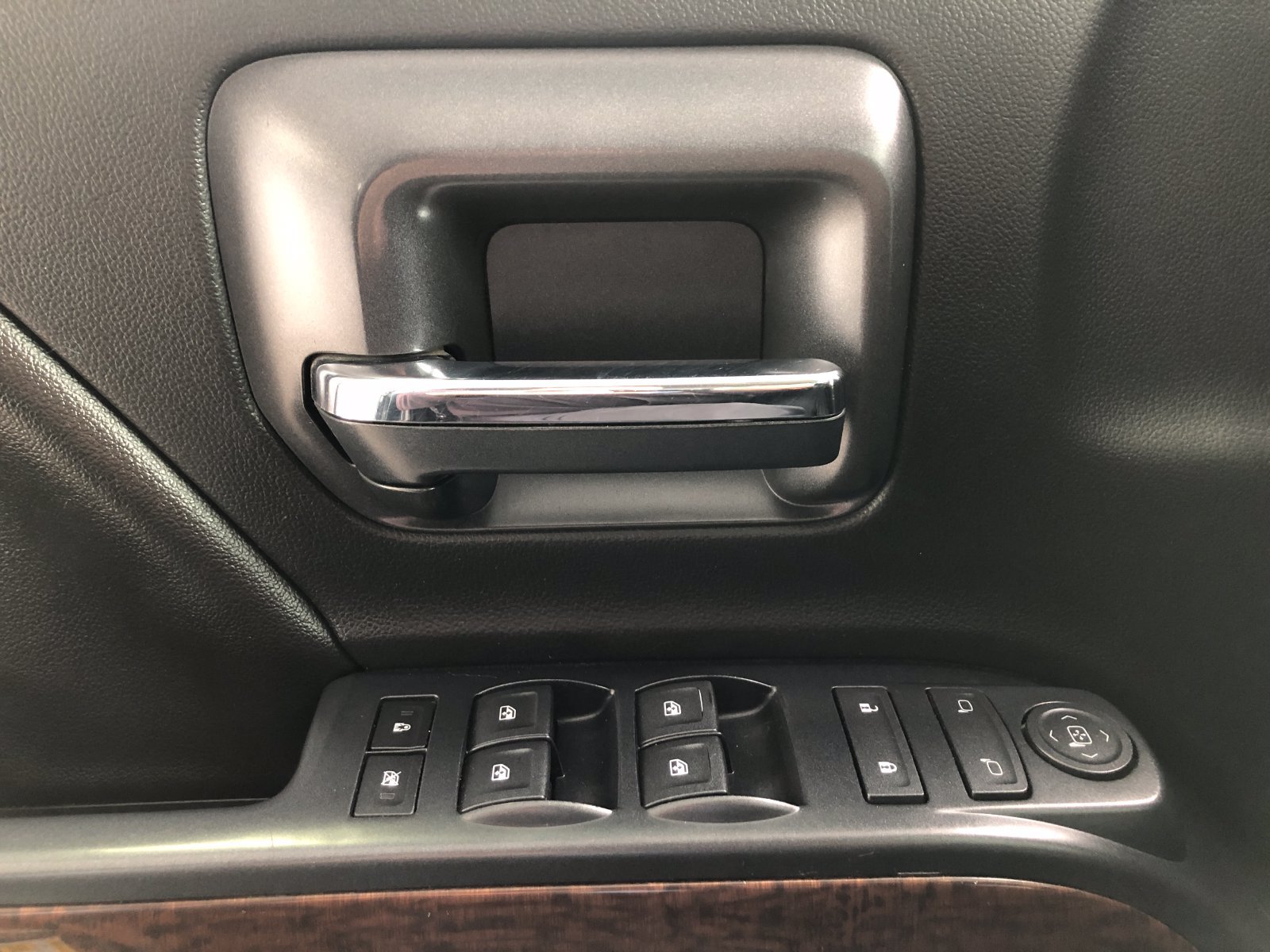 Used 2017 GMC Sierra 1500 SLE w/ SLE Value Package AWD/4WD image 35