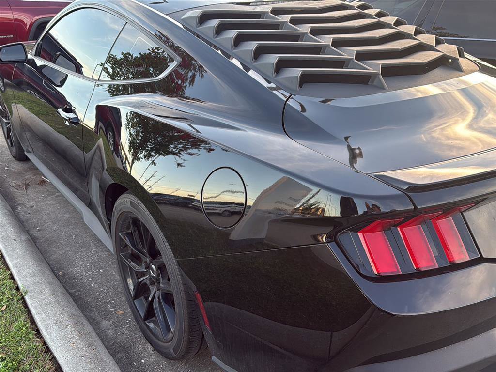 Used 2024 Ford Mustang Coupe image 9