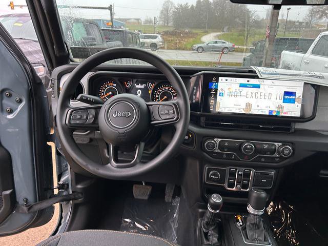 New 2026 Jeep Gladiator Sport AWD/4WD image 11