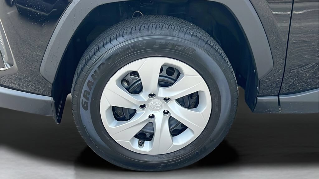 Used 2025 Toyota RAV4 LE FWD image 10