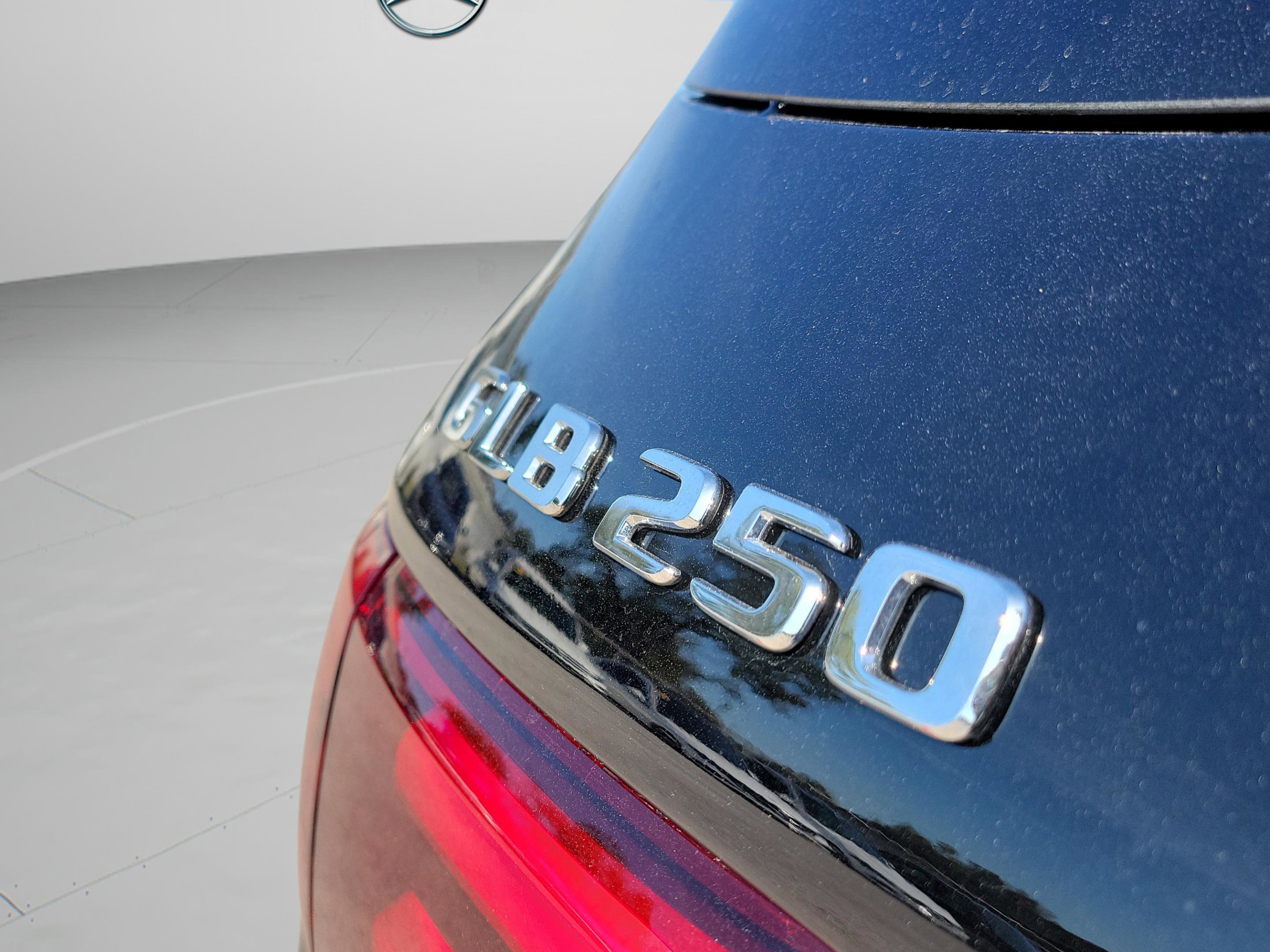 Certified 2026 Mercedes-Benz GLB 250 GLB 250 image 8