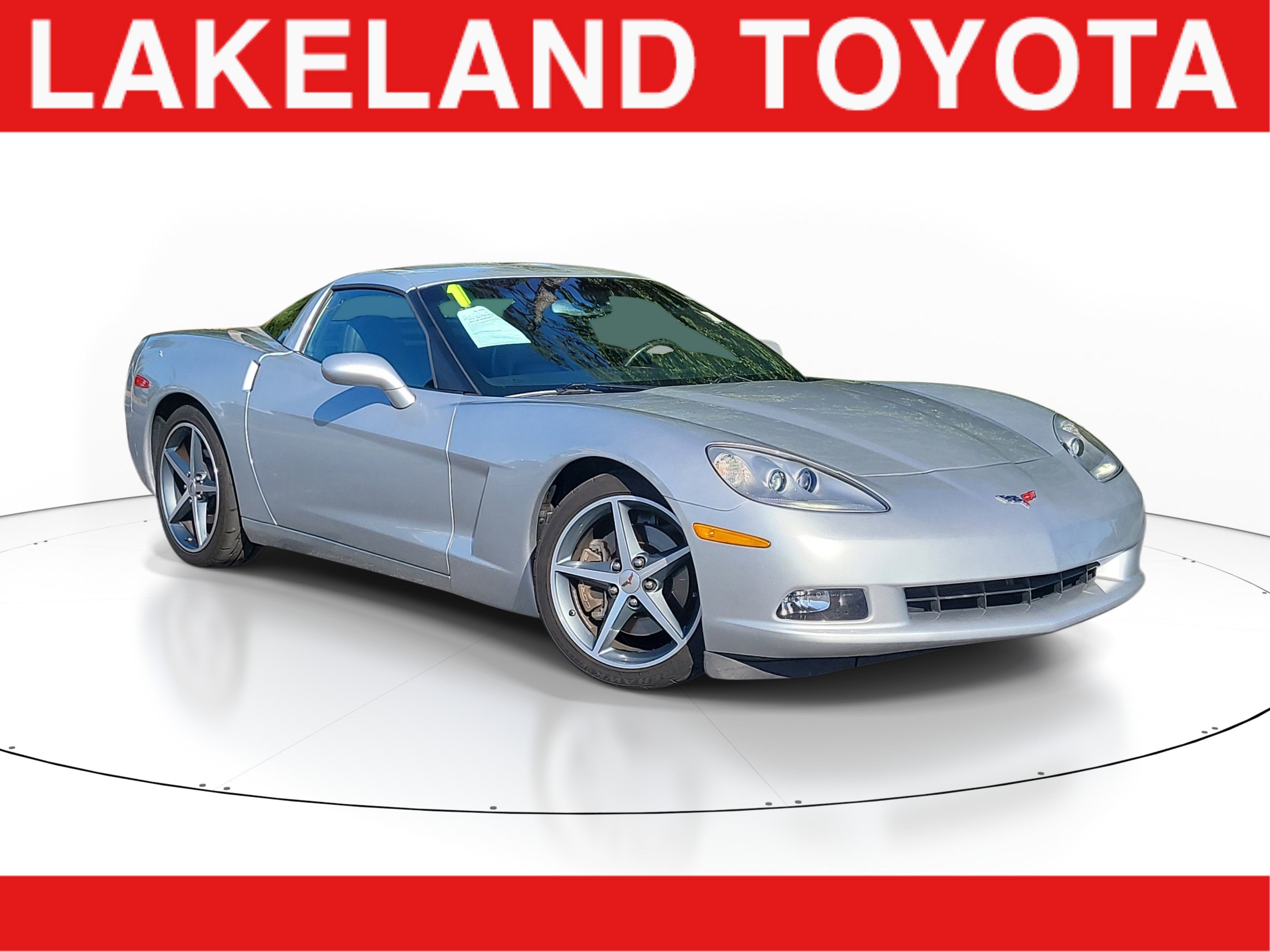 Used 2011 Chevrolet Corvette Coupe w/ Preferred Equipment Group RWD image 1