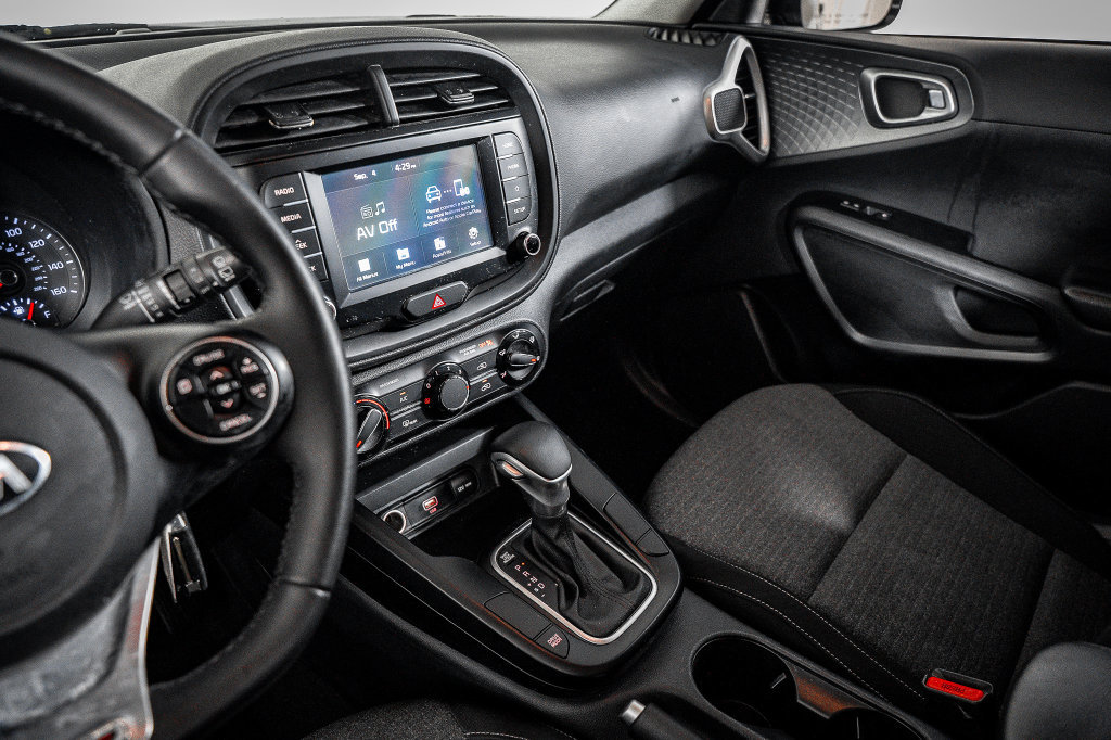 Used 2020 Kia Soul GT-Line FWD image 27