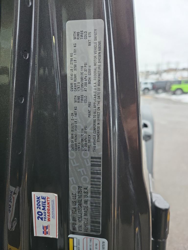 Used 2024 Jeep Gladiator Mojave w/ Convenience Group image 29